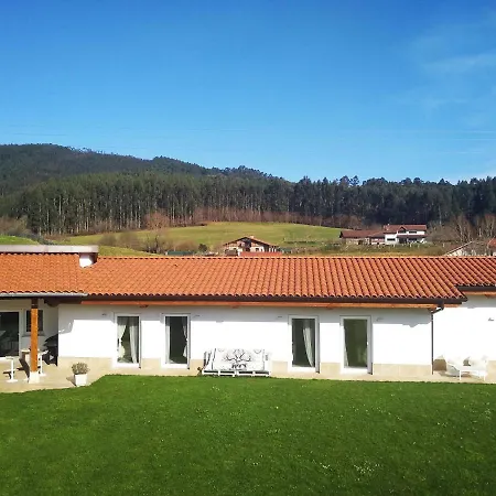 Txokoetxe Inn *